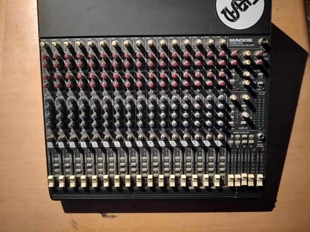 Mackie CR1604-VLZ 16-kanaals Mic/Line Mixer, Ophalen, Gebruikt, 10 tot 20 kanalen, Microfooningang