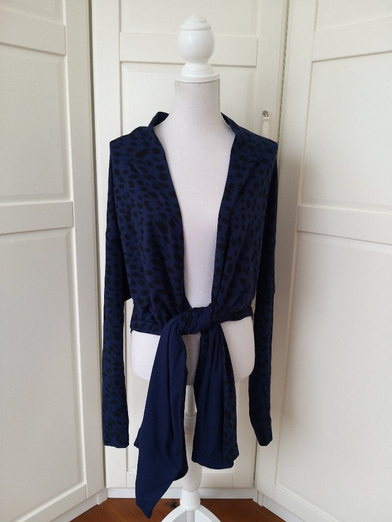Juffrouw Jansen blauw panterprint vest vestje, maat L, Blauw, Maat 42/44 (L), Ophalen of Verzenden, Gedragen