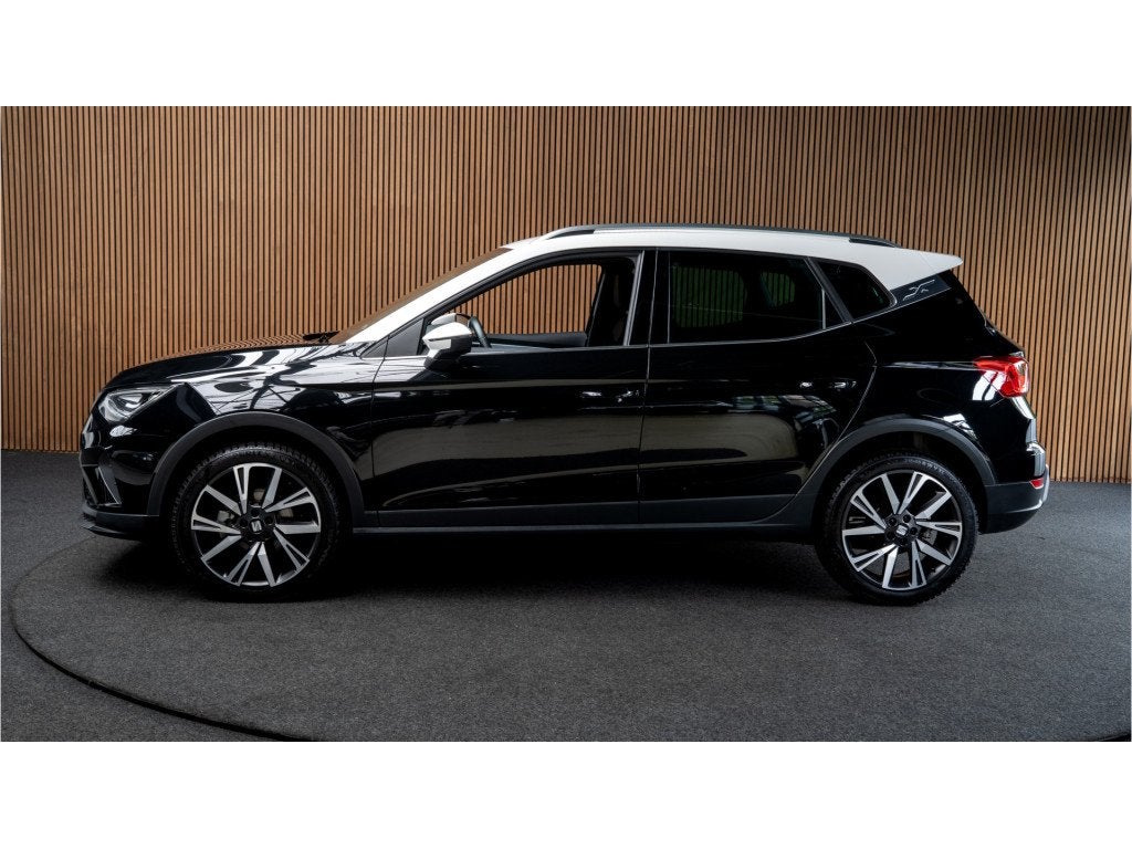 SEAT Arona 1.0 TSI FR Leer Navi Virtual Climate PDC LMvelgen, Gebruikt, 610 kg, Zwart, Origineel Nederlands