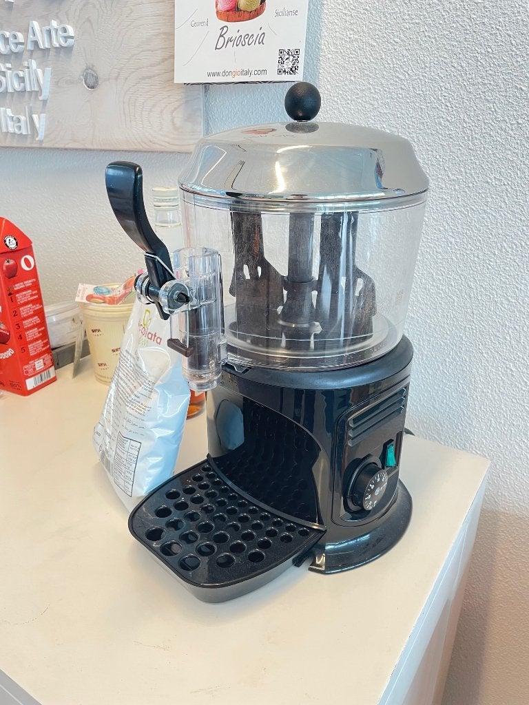 Warme chocolademelk dispenser Italiaans merk, Witgoed en Apparatuur, Koffiezetapparaten, 10 kopjes of meer, Ophalen, Zo goed als nieuw