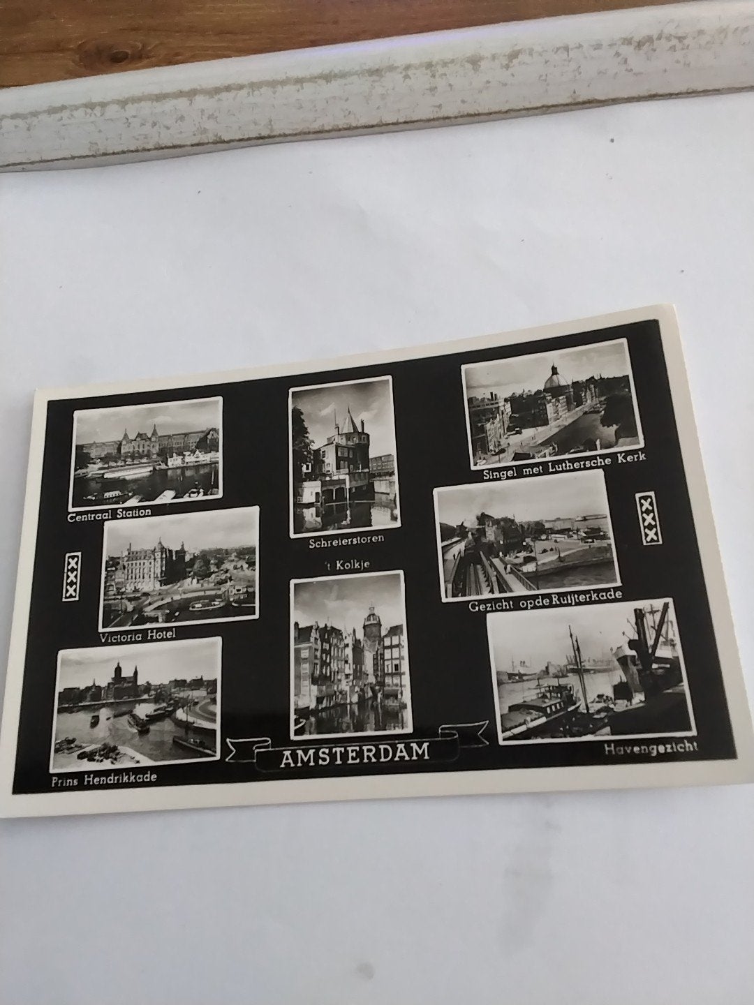 Oude ansichtkaart Amsterdam - Zwart-wit collage, Ophalen of Verzenden, 1920 tot 1940, Gelopen, Noord-Holland