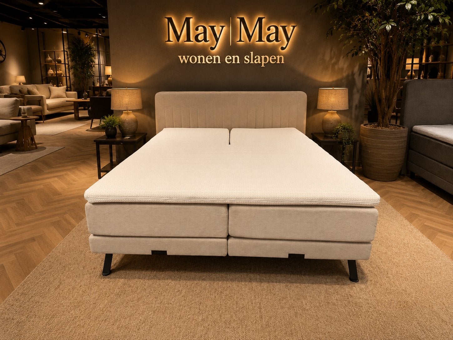 Boxspring 180x210 Elektrisch verstelbaar Beige stof E-7383