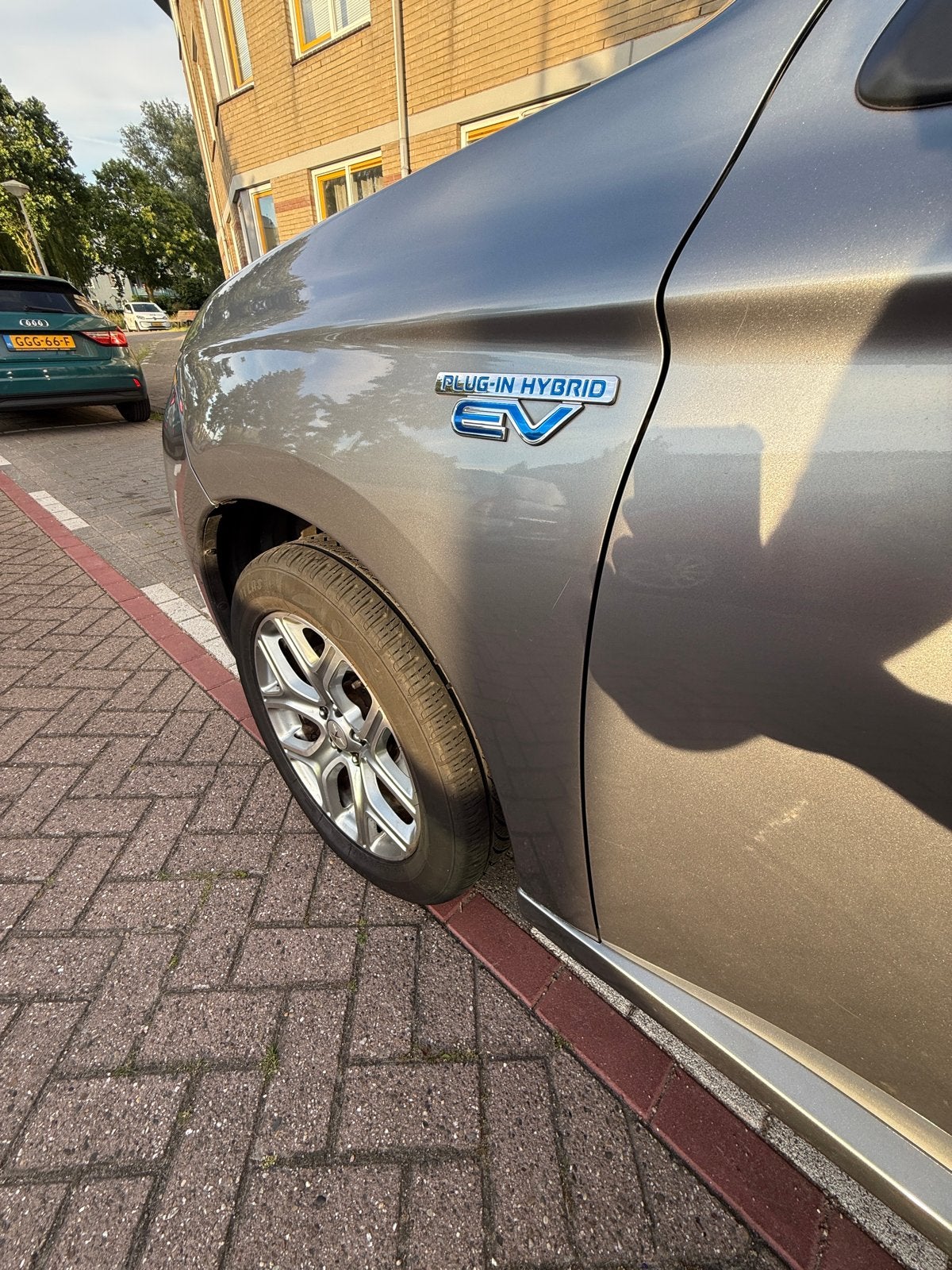 Mitsubishi Outlander 2.0 Dohc Mivec Phev 203pk 4WD CVT 5P, Auto's, 1998 cc, Outlander, Zwart, 4 cilinders