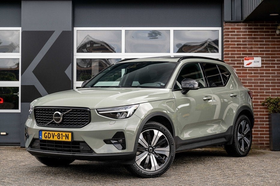 Volvo XC40 1.5 T5 Plug-in hybrid Plus Dark | Panorama | Harm, 1712 kg, Plug-in hybride, Bedrijf, Hybride Elektrisch/Benzine