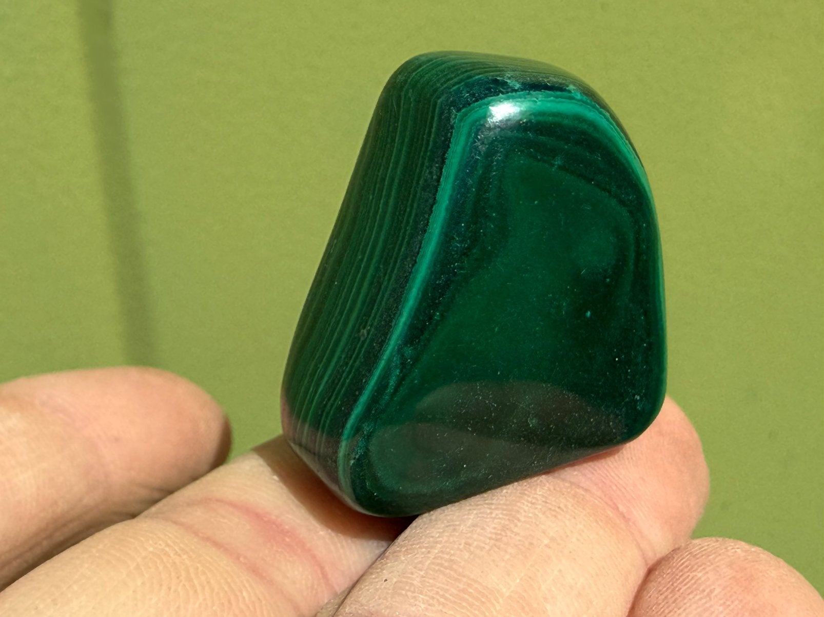 Malachiet broekzaksteen mineralen edelstenen, Verzamelen, Mineralen en Fossielen, Ophalen of Verzenden, Mineraal