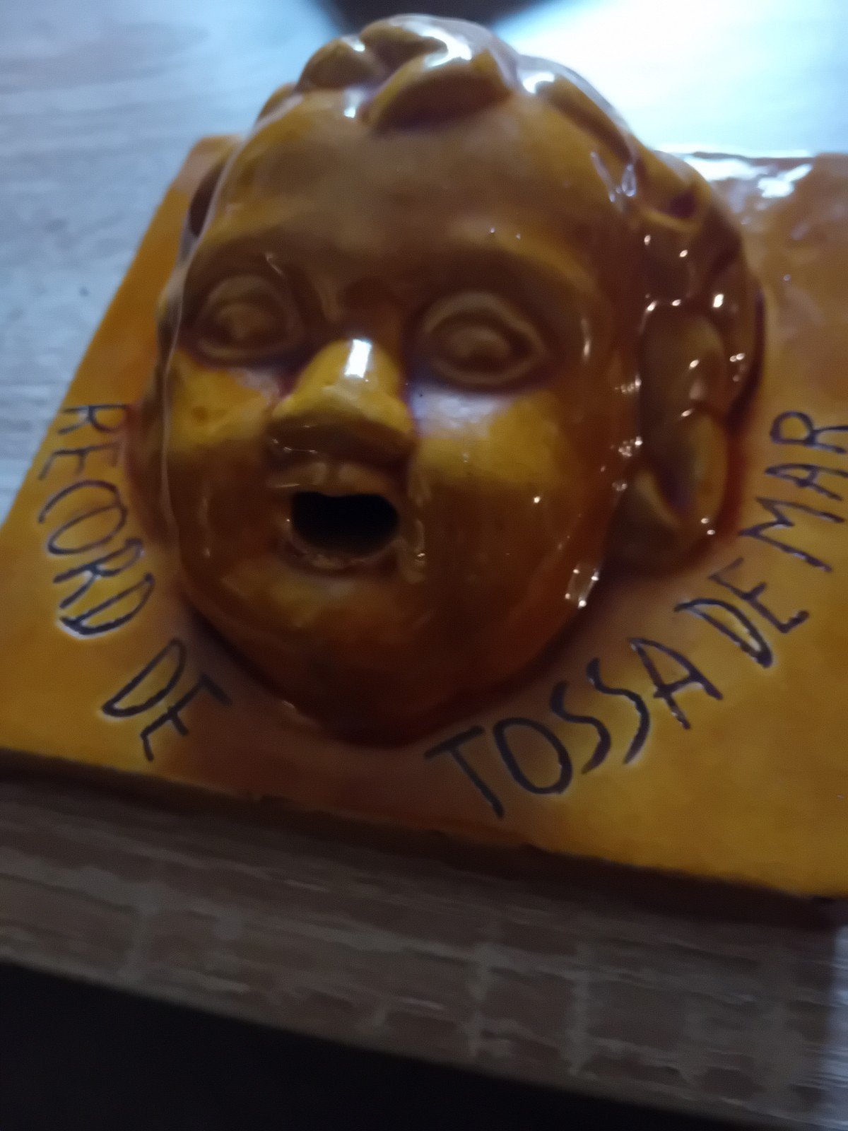 oude tegel uit jaren 60 met kinderkop, Ophalen, Nieuw