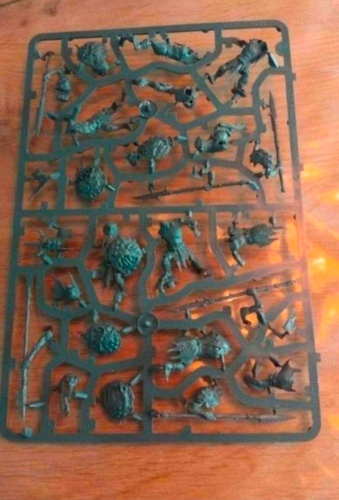Warhammer vrosh Tattersoul Aspiring Champion sprue only

Pri, Ophalen of Verzenden, Nieuw, Warhammer