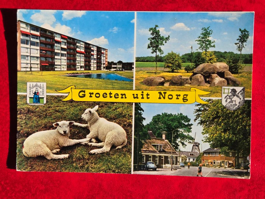 Norg bij Assen 4-luik met Hunebed, Verzamelen, Ansichtkaarten | Nederland, Ophalen of Verzenden, Drenthe