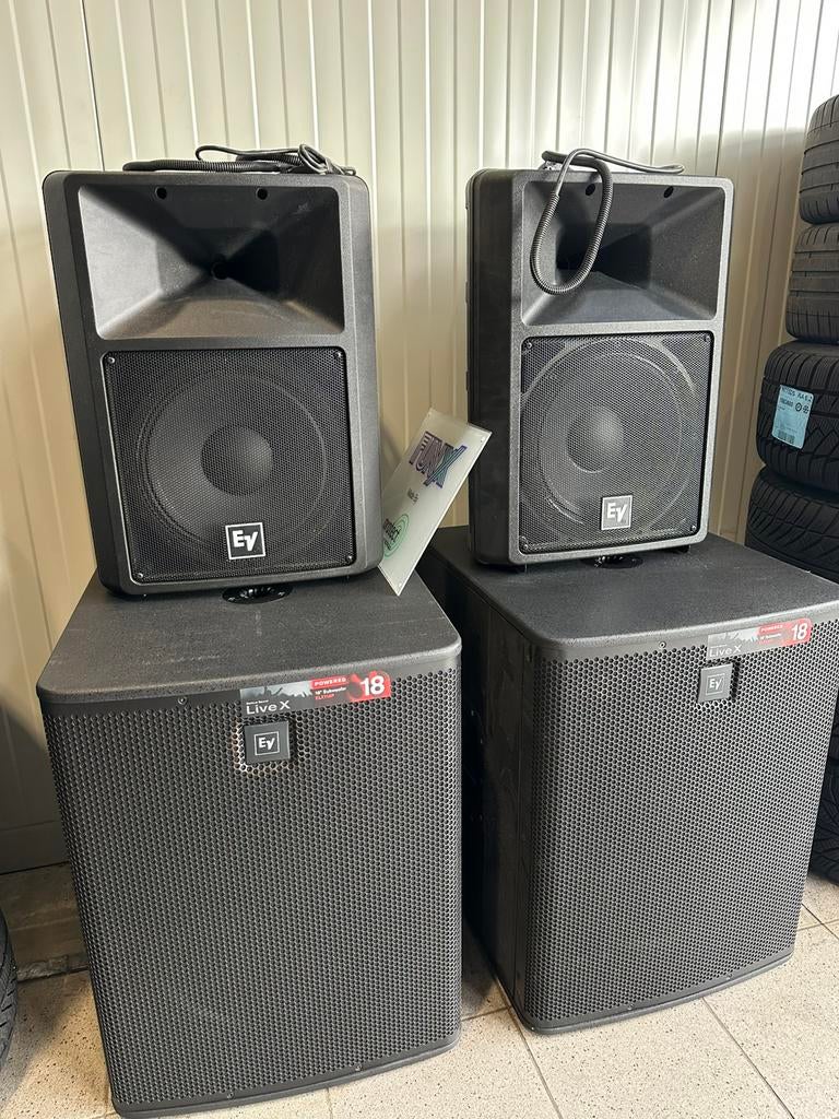 Electro Voice Geluidsset ELX 118P | SX 300 | Q66 Versterker, Subwoofer, Zo goed als nieuw, 120 watt of meer, Ophalen