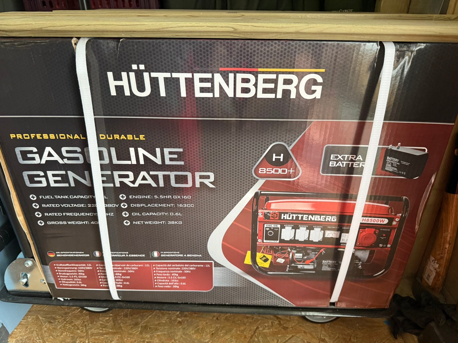 Voor op de Camping Nieuw in Doos Hüttenberg Generator, Ophalen, Nieuw