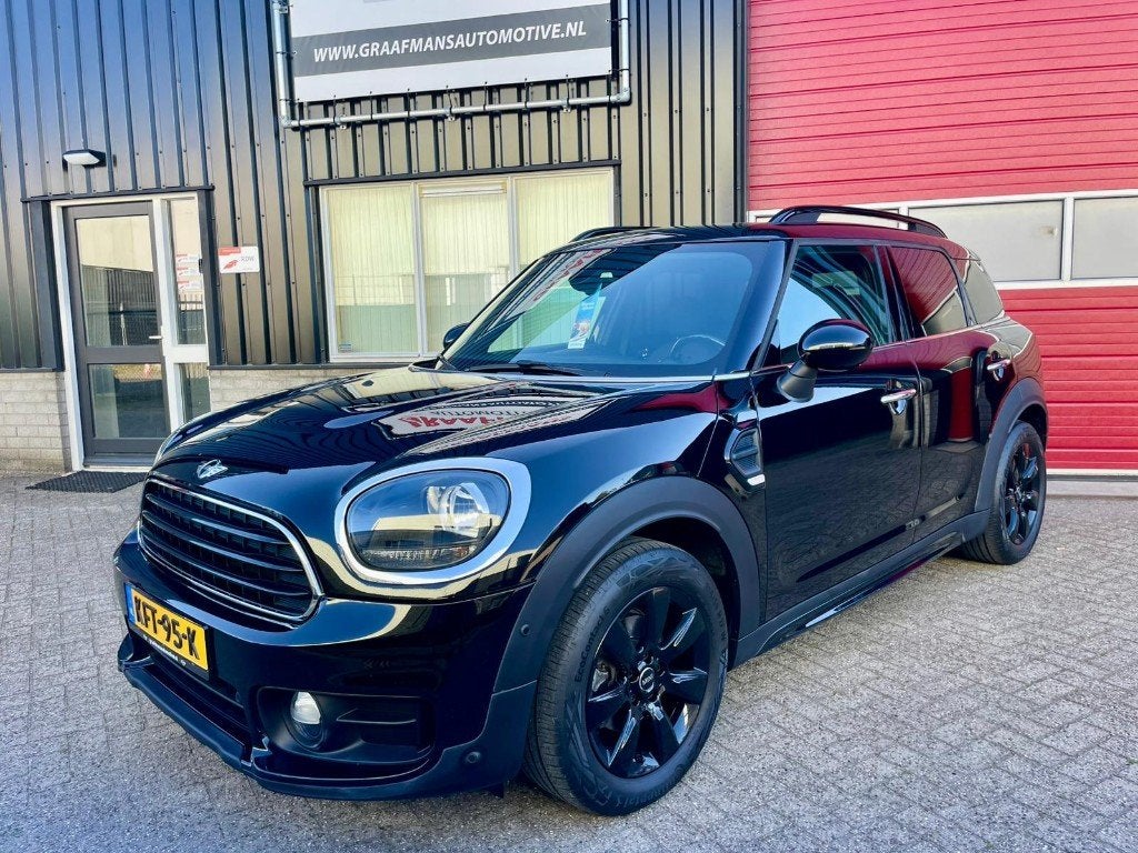 Mini Countryman F60 68.000km Navi Carplay 1 jaar garantie, Voorwielaandrijving, Stof, Countryman, Zwart