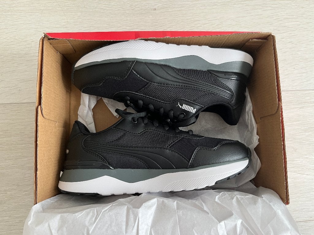 NIEUW Puma Schoenen Sneakers Sportschoenen R78 Voyage 37, Puma, Schoenen, Nieuw, Ophalen of Verzenden