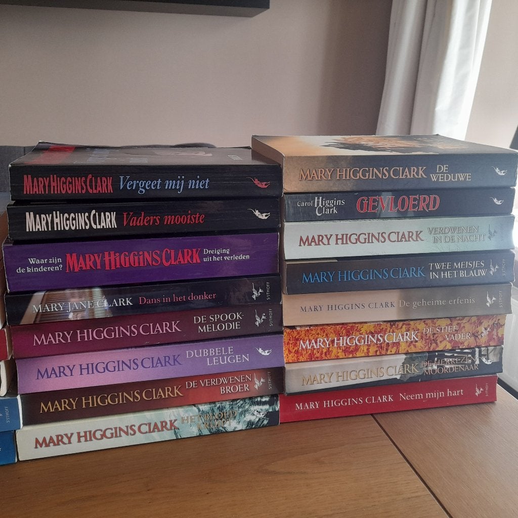 Mary Higgins Clark, Boeken, Partijen en Verzamelingen, Ophalen of Verzenden, Zo goed als nieuw