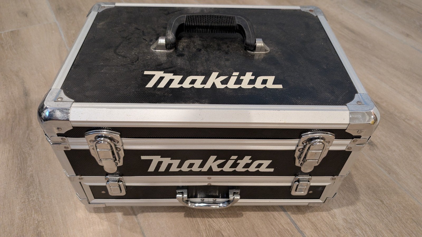 Makita Boor- en Schroefmachine Set met Accessoires, Ophalen, Gebruikt, Variabele snelheid, Boor- en Schroefmachine