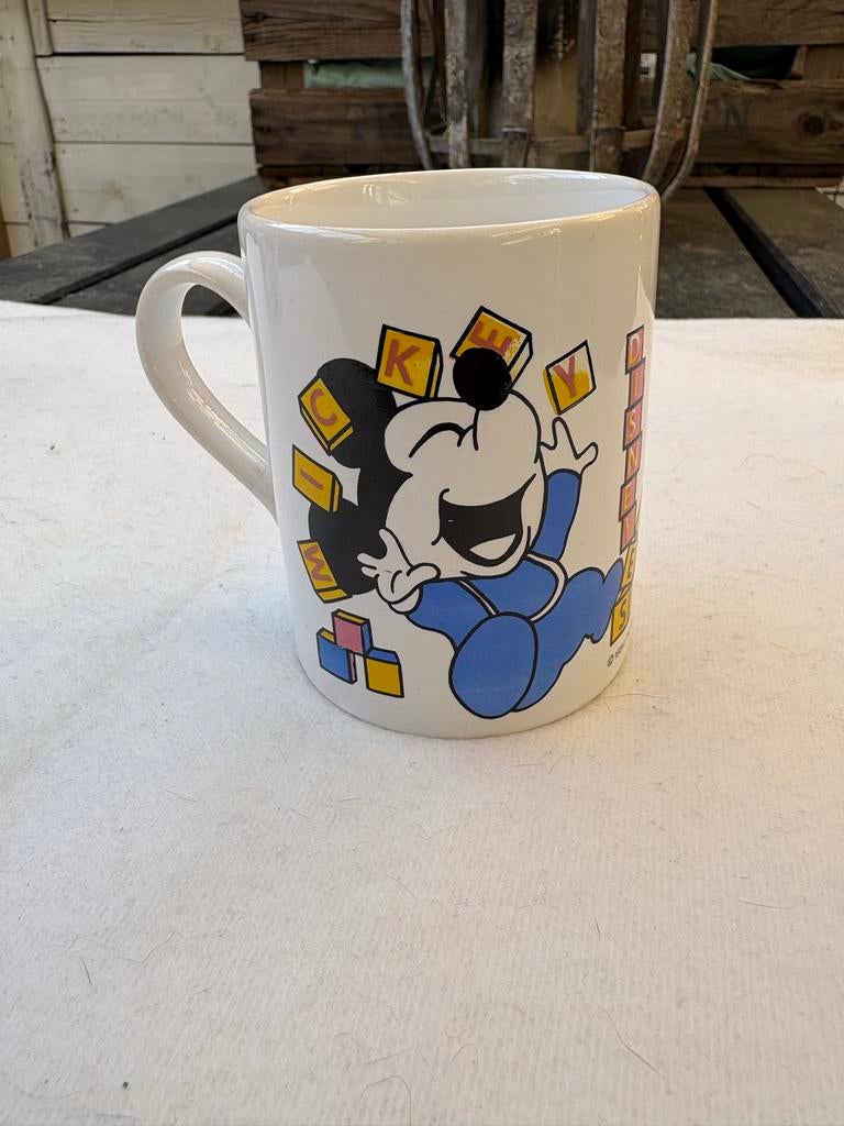 Vintage Disney Mickey & Minnie Mouse Mok - Kilncraft, Ophalen of Verzenden, Mickey Mouse, Gebruikt, Servies