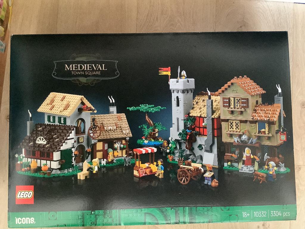 Lego 10332 Nieuw in doos, Ophalen of Verzenden, Nieuw, Lego