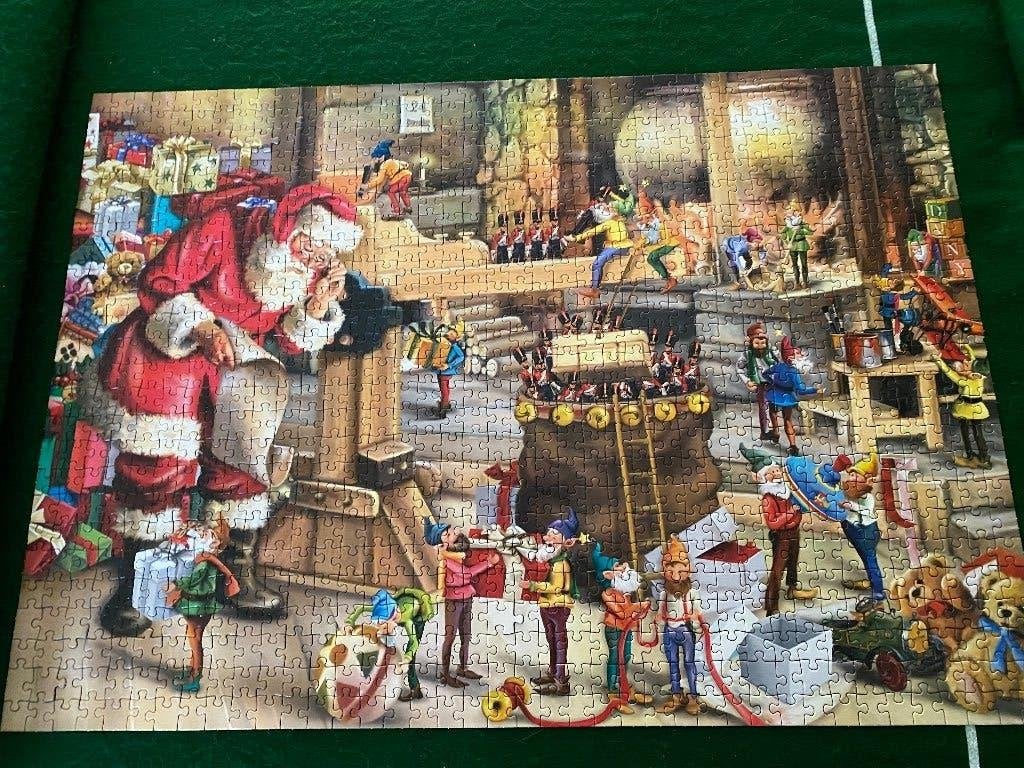 Leuke Kerstpuzzel 1000 stukjes, Hobby en Vrije tijd, Denksport en Puzzels, Ophalen of Verzenden, 500 t/m 1500 stukjes, Zo goed als nieuw