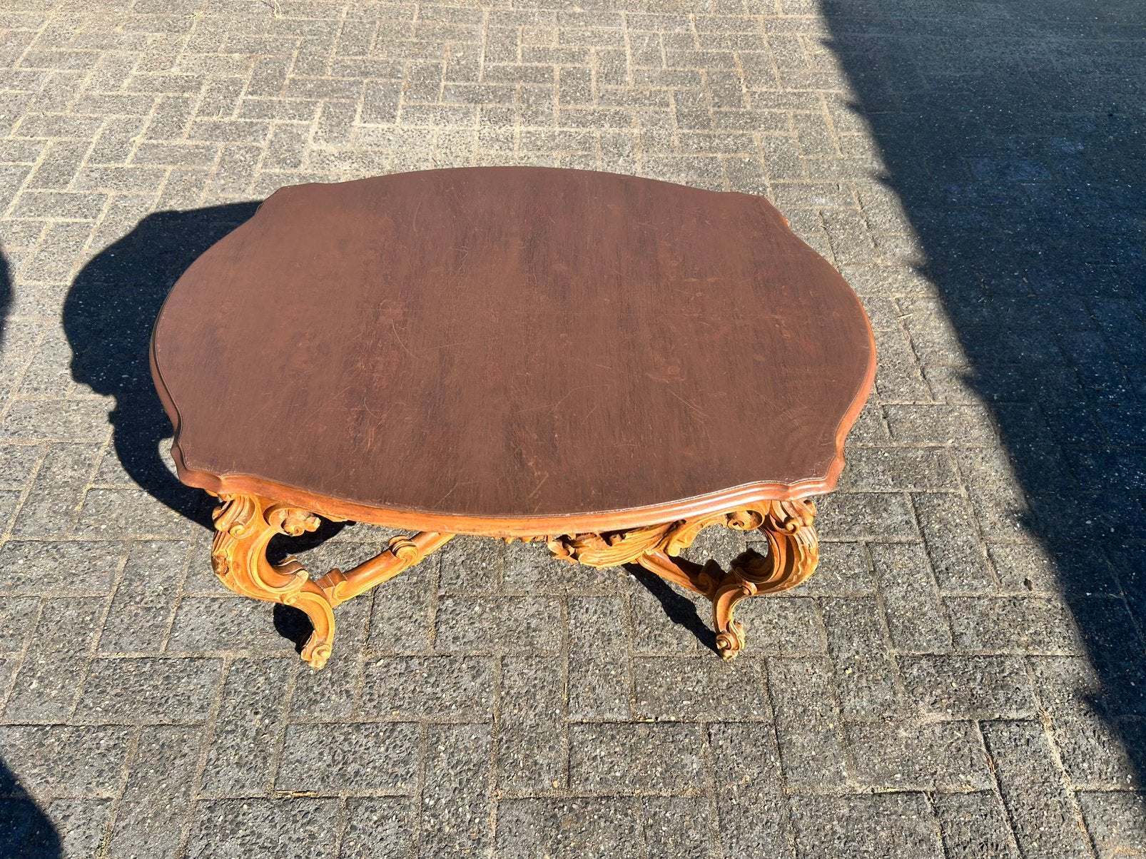 Antieke salontafel in Louis XV / rococostijl, Antiek en Kunst, Ophalen