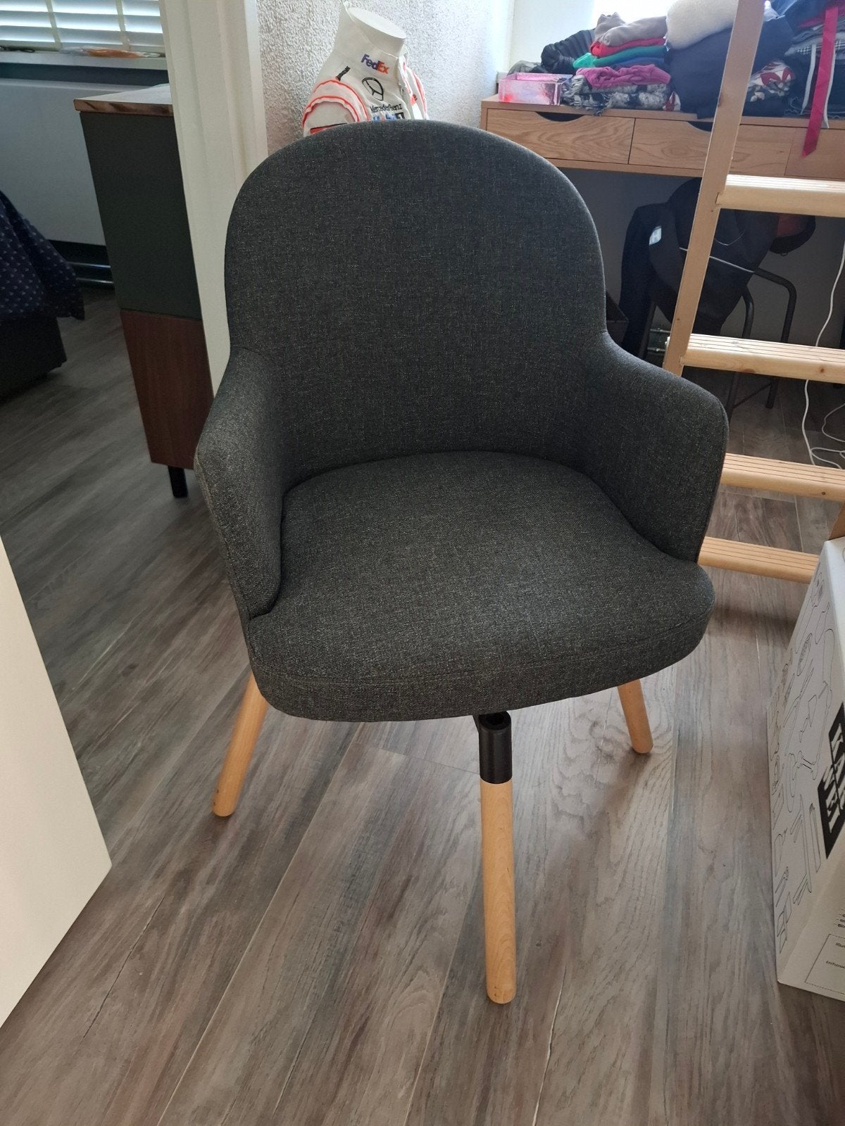 Ikea 1x draaistoel Janolof, Huis en Inrichting, Stoelen, Ophalen, Zo goed als nieuw, Stof, Eén