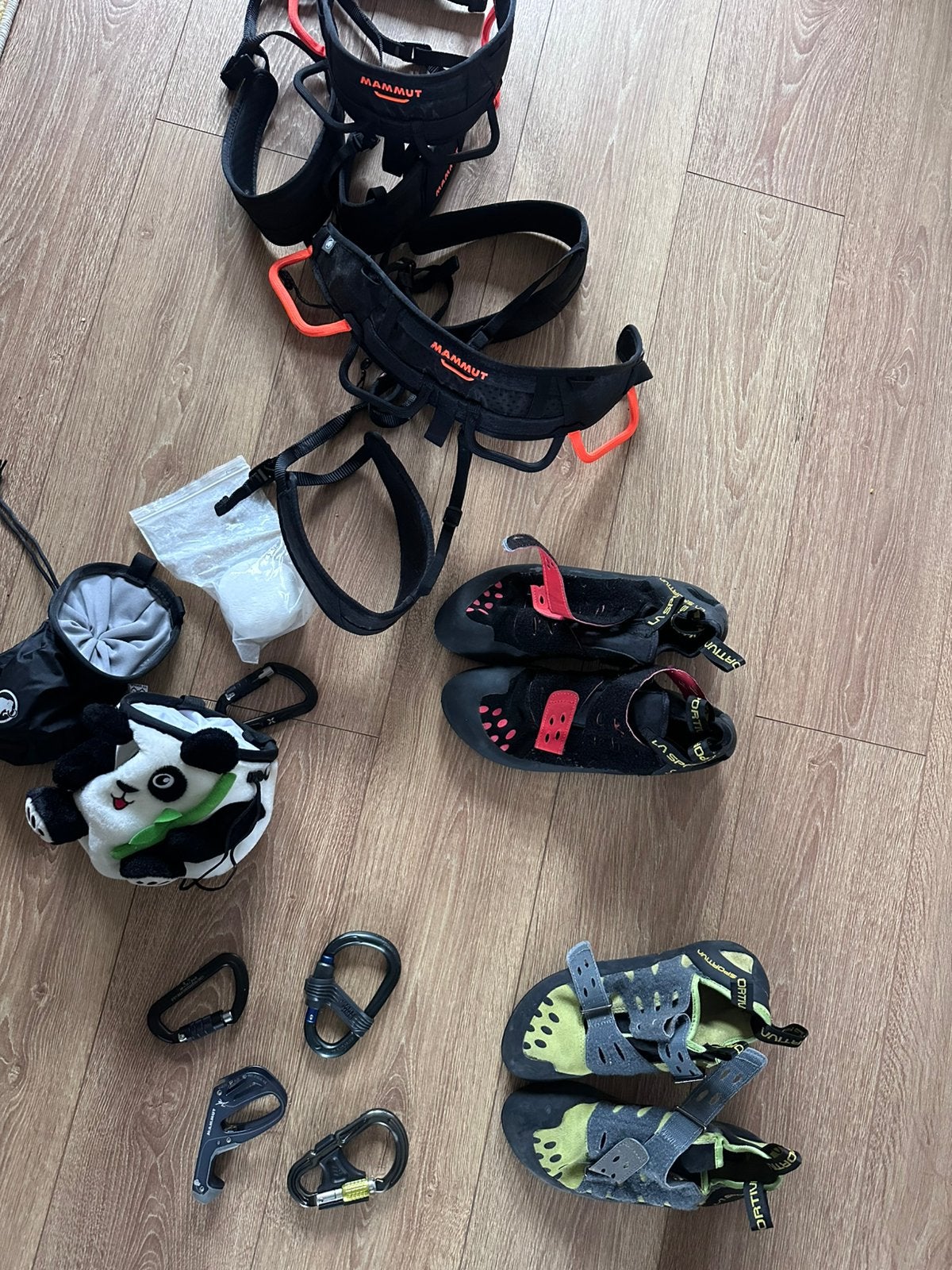 Klimset – 2 Mammut klimgordels, La Sportiva klimschoenen, Ophalen of Verzenden, Zo goed als nieuw, Klimsport-accessoire