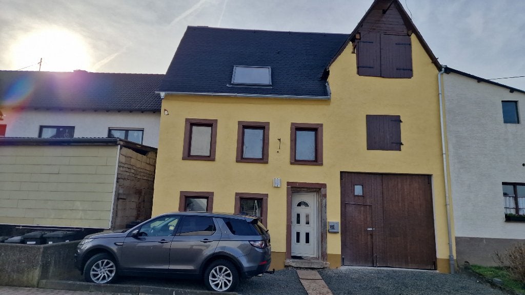 Vakantiehuis / woonhuis te koop, Vakantie, 4 of meer slaapkamers, Dorp, Overige typen, 3 personen