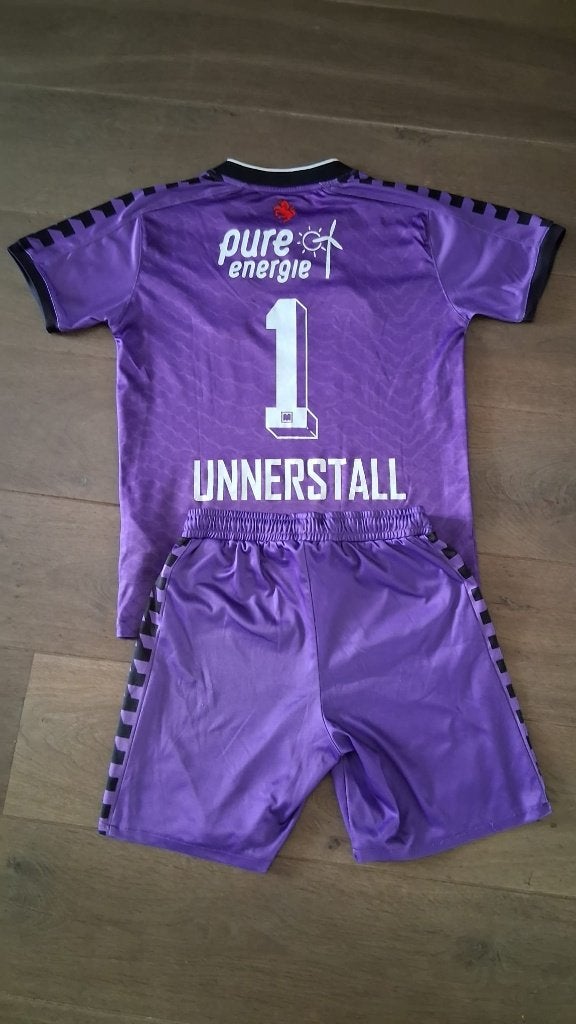 Fc Twente Keepershirt en broek Unnerstall Maat 152, Maat XS of kleiner, Ophalen of Verzenden, Zo goed als nieuw, Schoenen