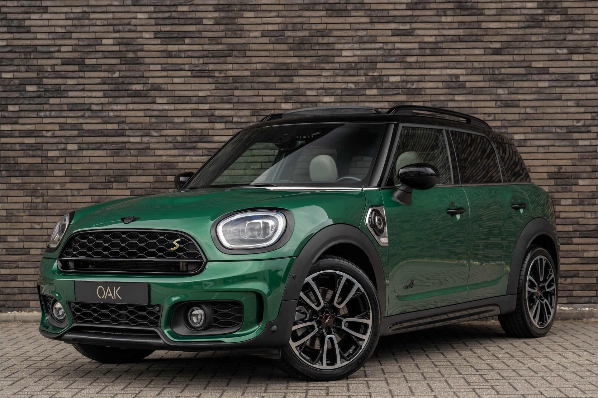 MINI Countryman 1.5 Cooper SE Hybrid ALL4 | JCW-Trim | Navi, Auto's, Mini, Automaat, 12 maanden, Automatische klimaatregeling