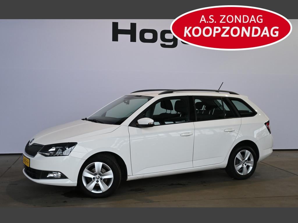 Skoda Fabia Combi 1.0 TSI Ambition Business Airco Navigatie, Voorwielaandrijving, Stof, Met garantie (alle), Origineel Nederlands