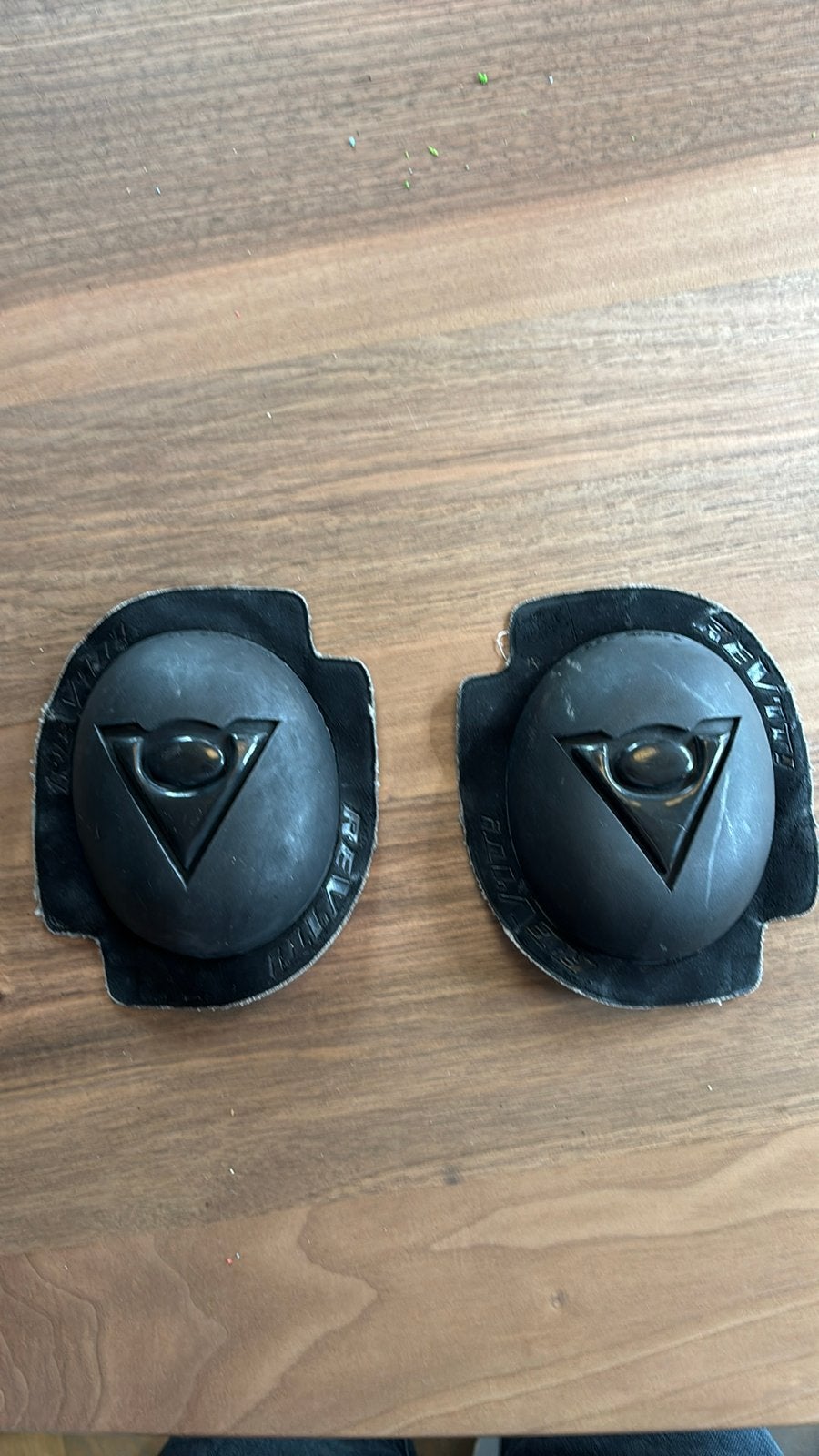 Revit knie knee sliders, Motoren, Kleding | Motorkleding, Ophalen of Verzenden