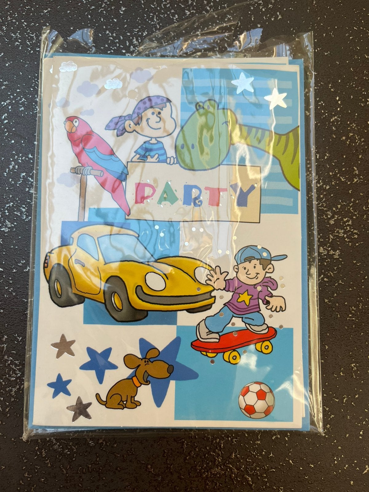 Uitnodingen 5 stuks jongens feestje, Ophalen of Verzenden, Zo goed als nieuw