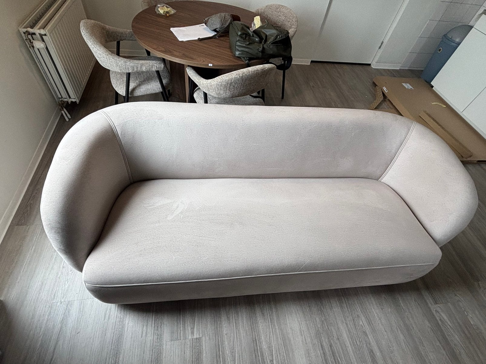 Modern beige sofa, 75 tot 100 cm, Ophalen of Verzenden, 200 tot 250 cm, Driepersoons