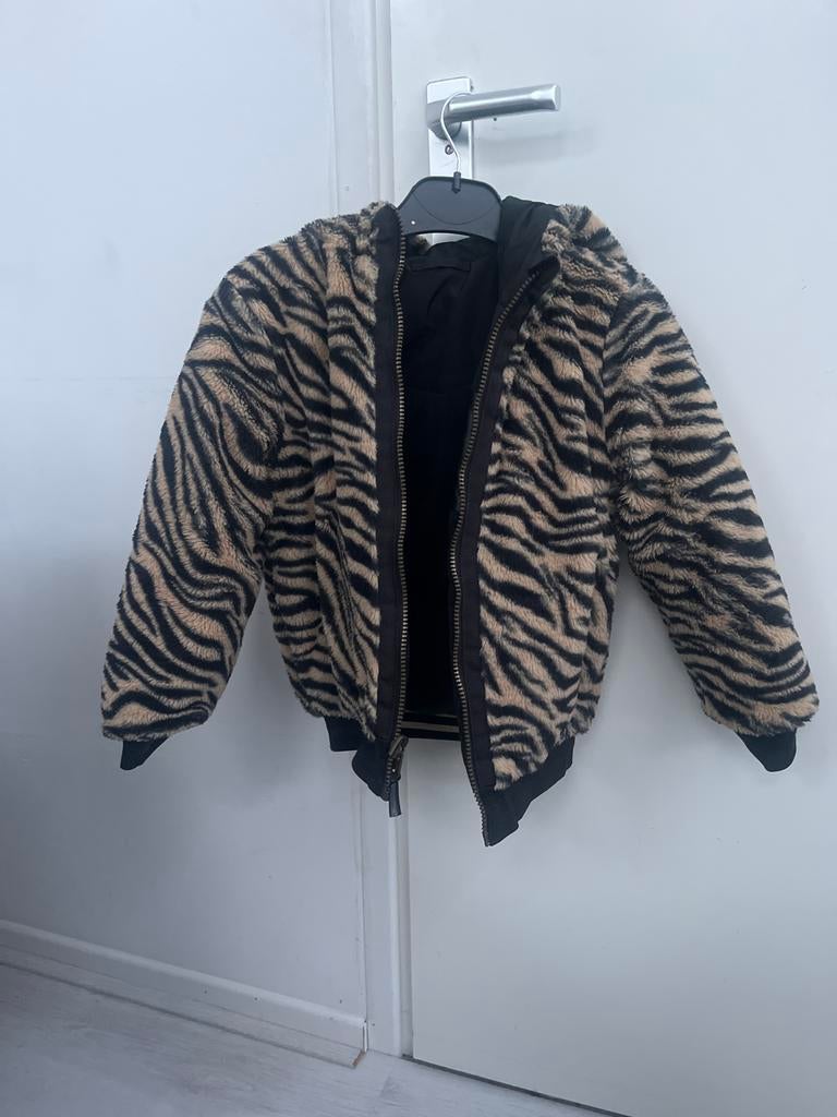 Omkeerbare jas met zebraprint en zwarte puffer, maat 110, Ophalen of Verzenden, Zo goed als nieuw