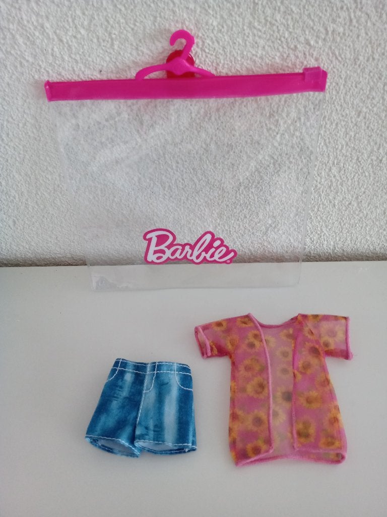 Enkele items van Barbie Fashion 2-Pack HBV71