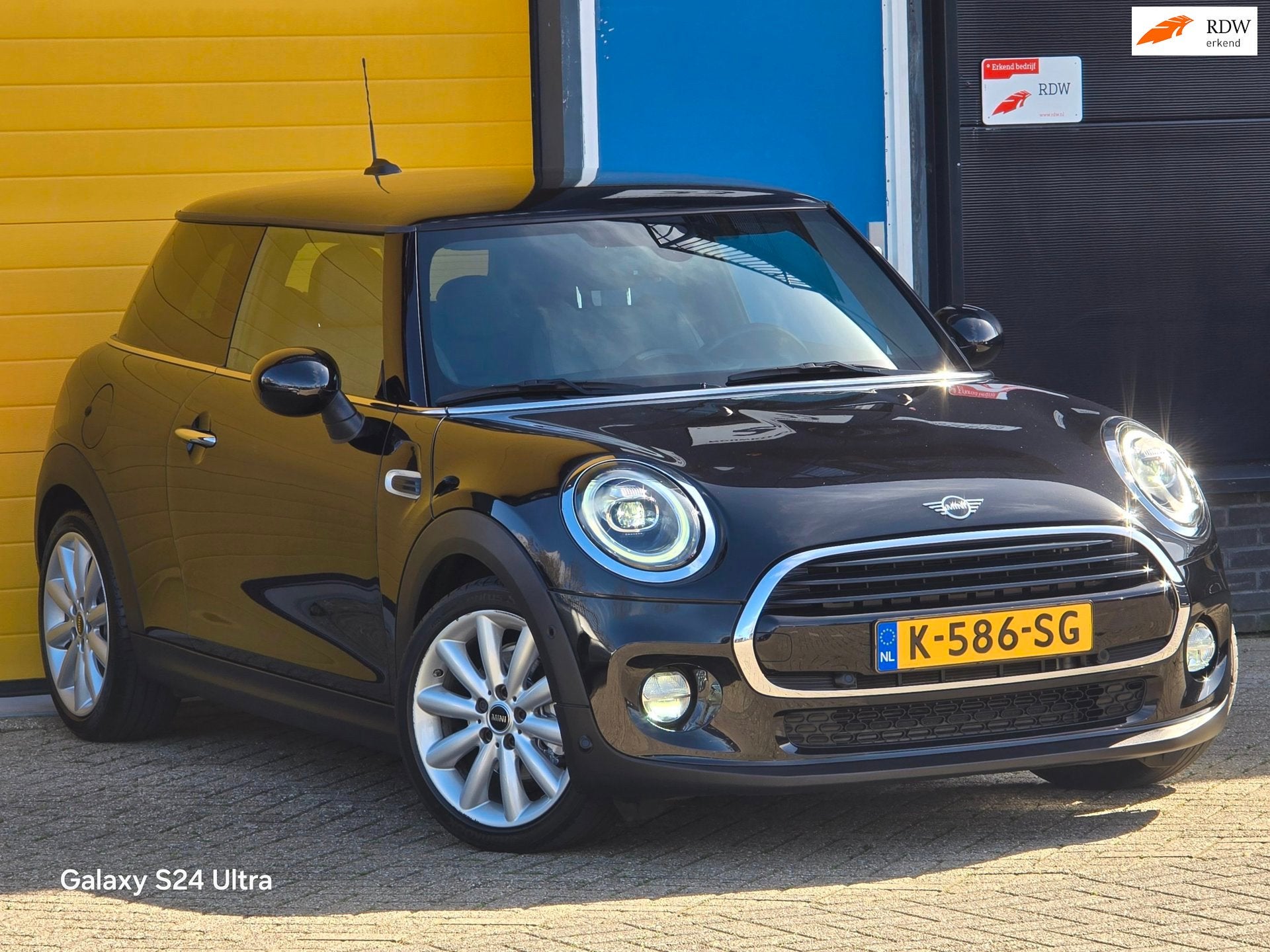 Mini Mini 1.5 Cooper Pepper / AUT / 136 Pk / Navi / CARPLAY, Auto's, 136 pk, Gebruikt, Euro 6, 4 stoelen