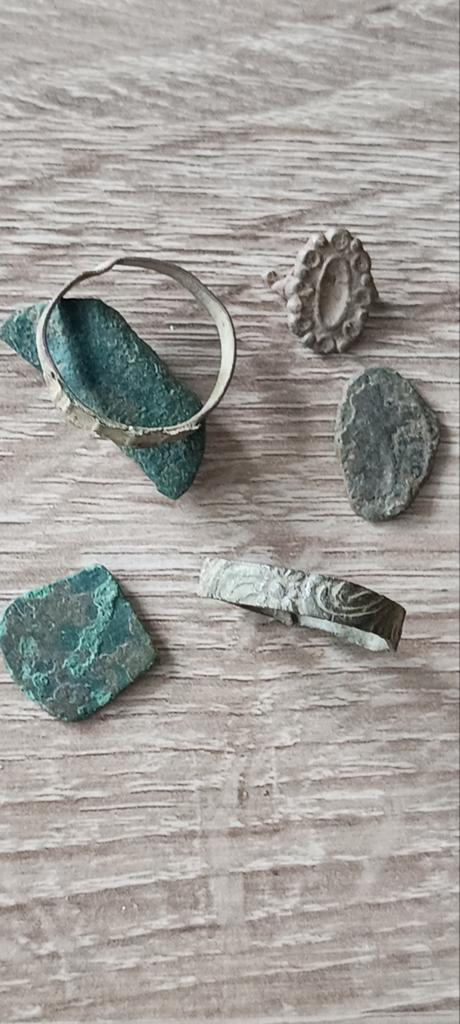 Oude ringen , mogelijk antiek, Sieraden, Tassen en Uiterlijk, Antieke sieraden, Ophalen of Verzenden, Overige materialen, Overige typen