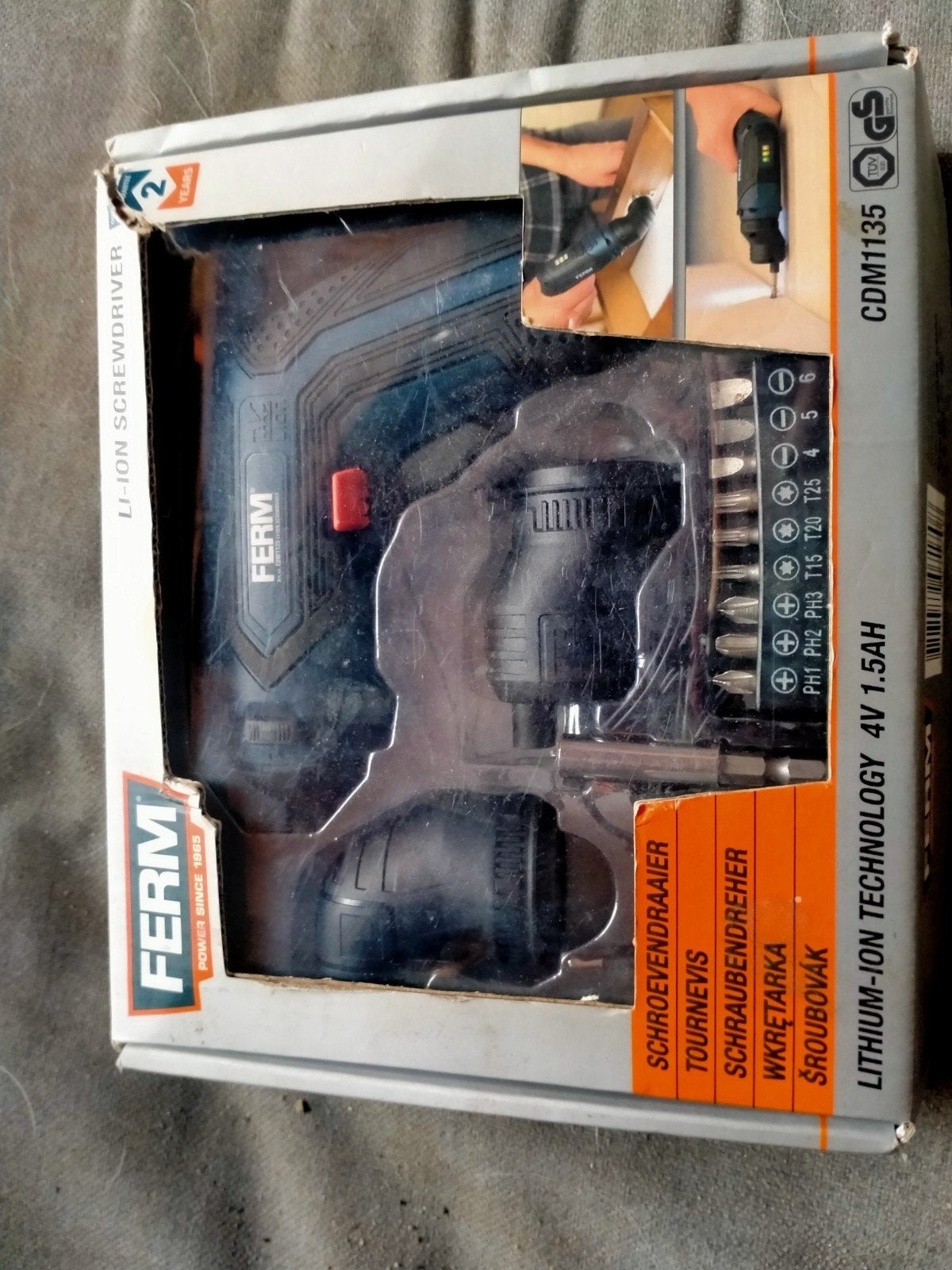 FERM CDM1135 Accu Schroevendraaier 4V Li-Ion met bits, Ophalen, Nieuw