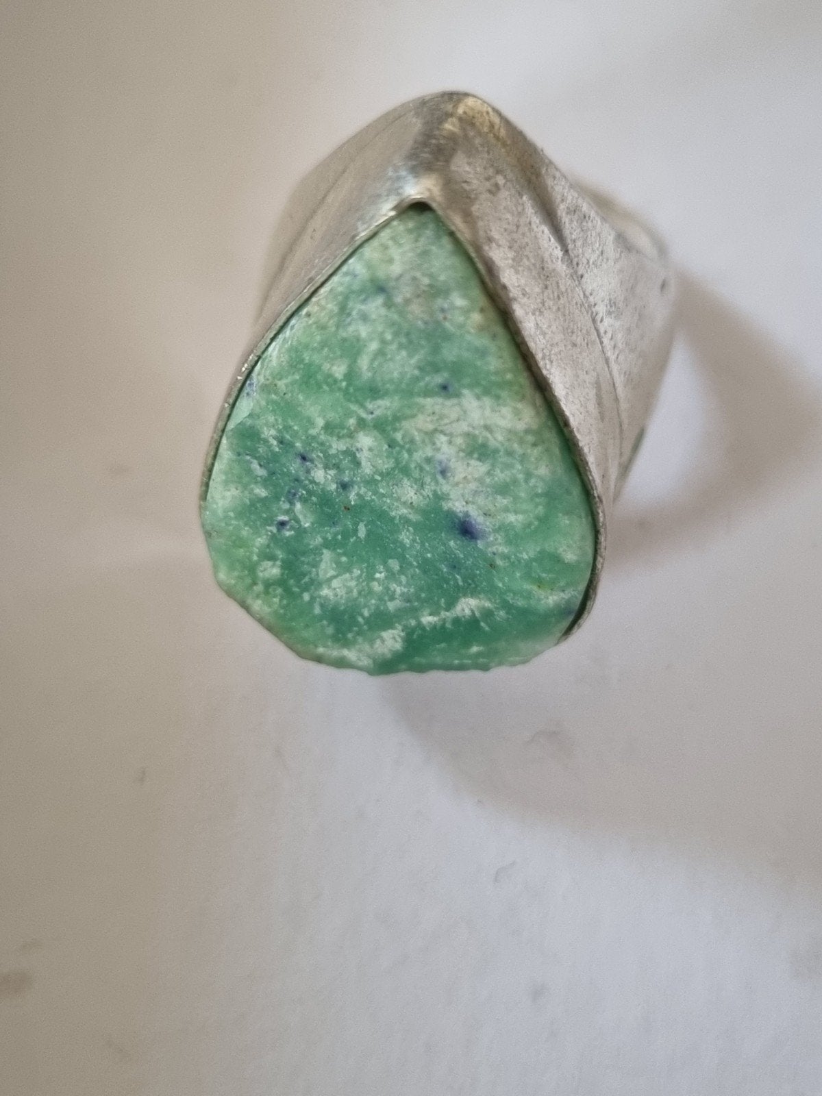Zilveren ring 925 met ruwe chrysopraas – Boho / Ibiza stijl, Gebruikt, Ophalen of Verzenden, Kleiner dan 17, Dame of Heer