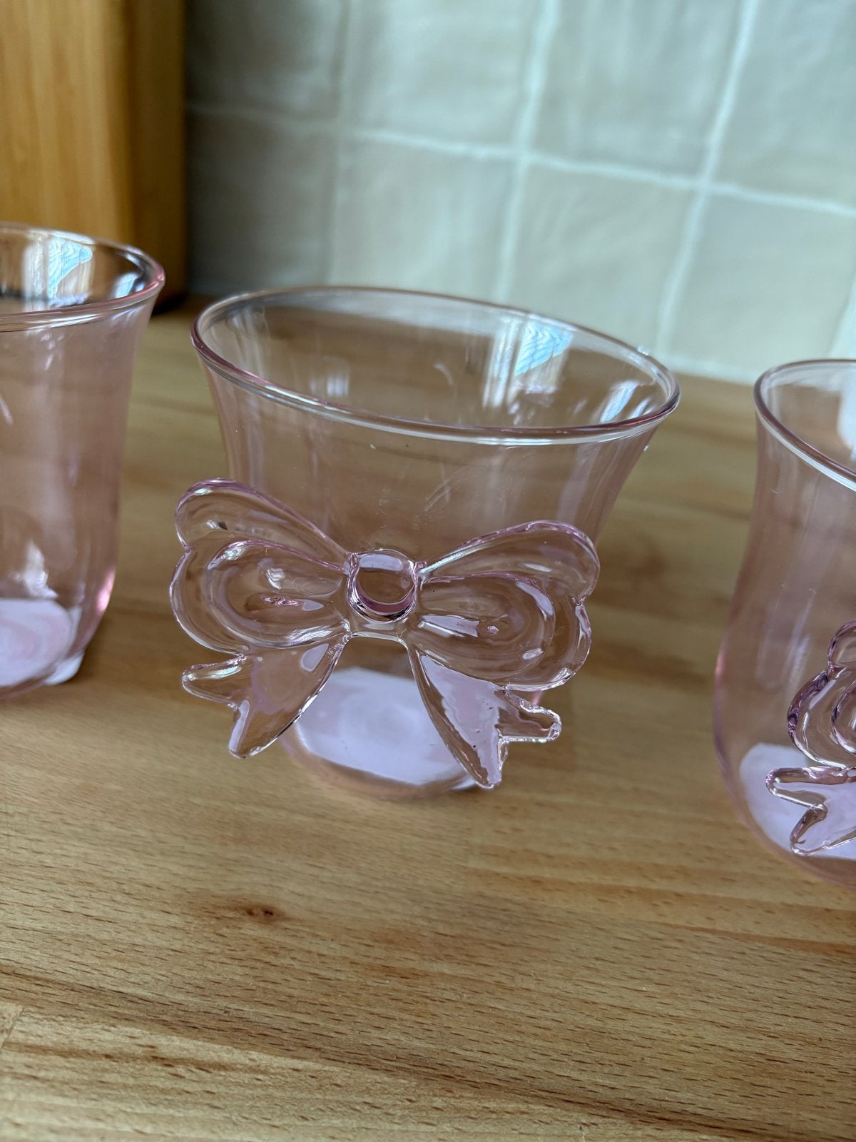 Roze glaasjes met strikjes - Primark Home, Huis en Inrichting, Nieuw, Roze, Ophalen of Verzenden, Modern