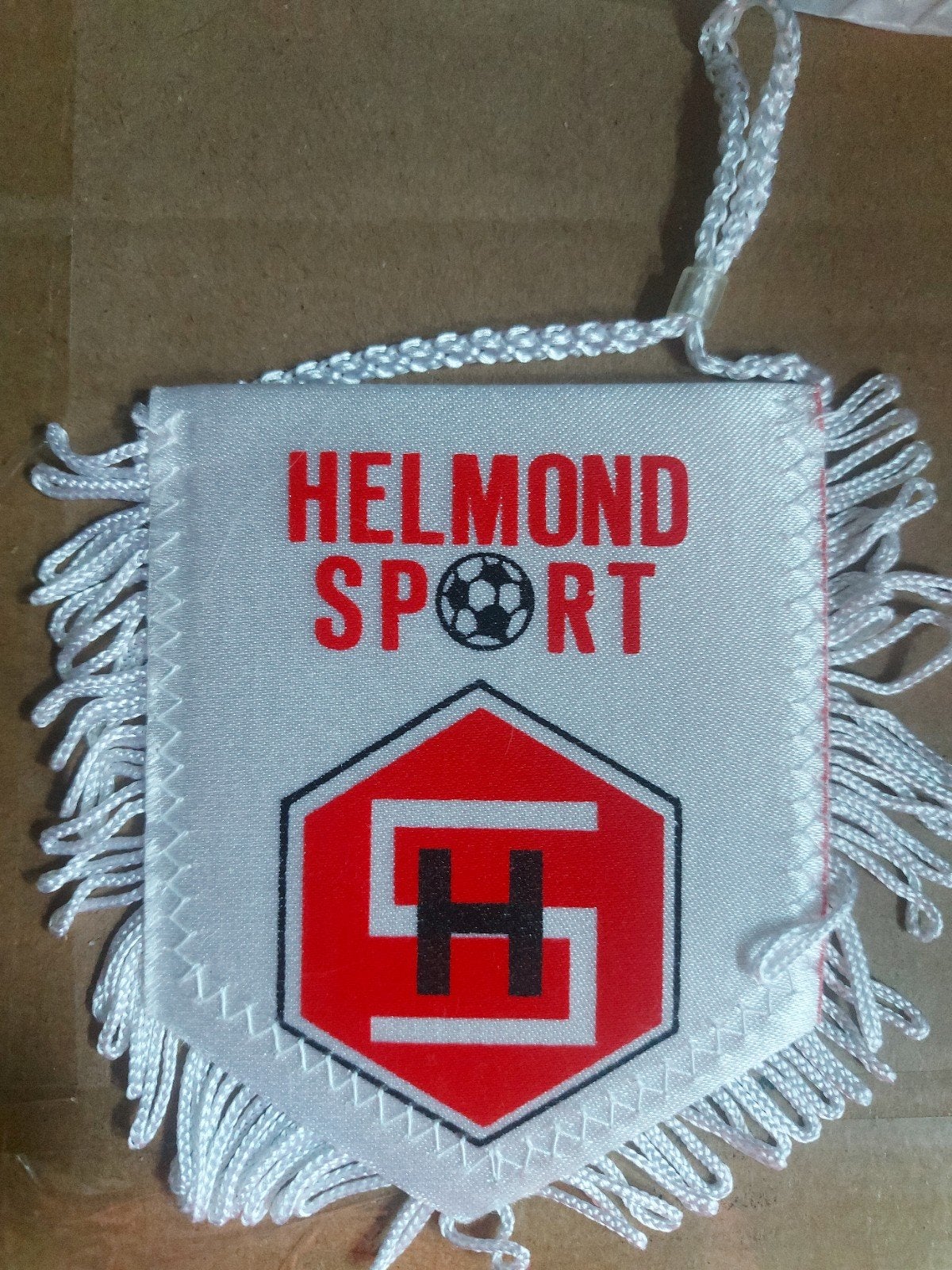 vaantje Helmond Sport, Ophalen of Verzenden, Gebruikt, Overige binnenlandse clubs, Vaantje of Sjaal