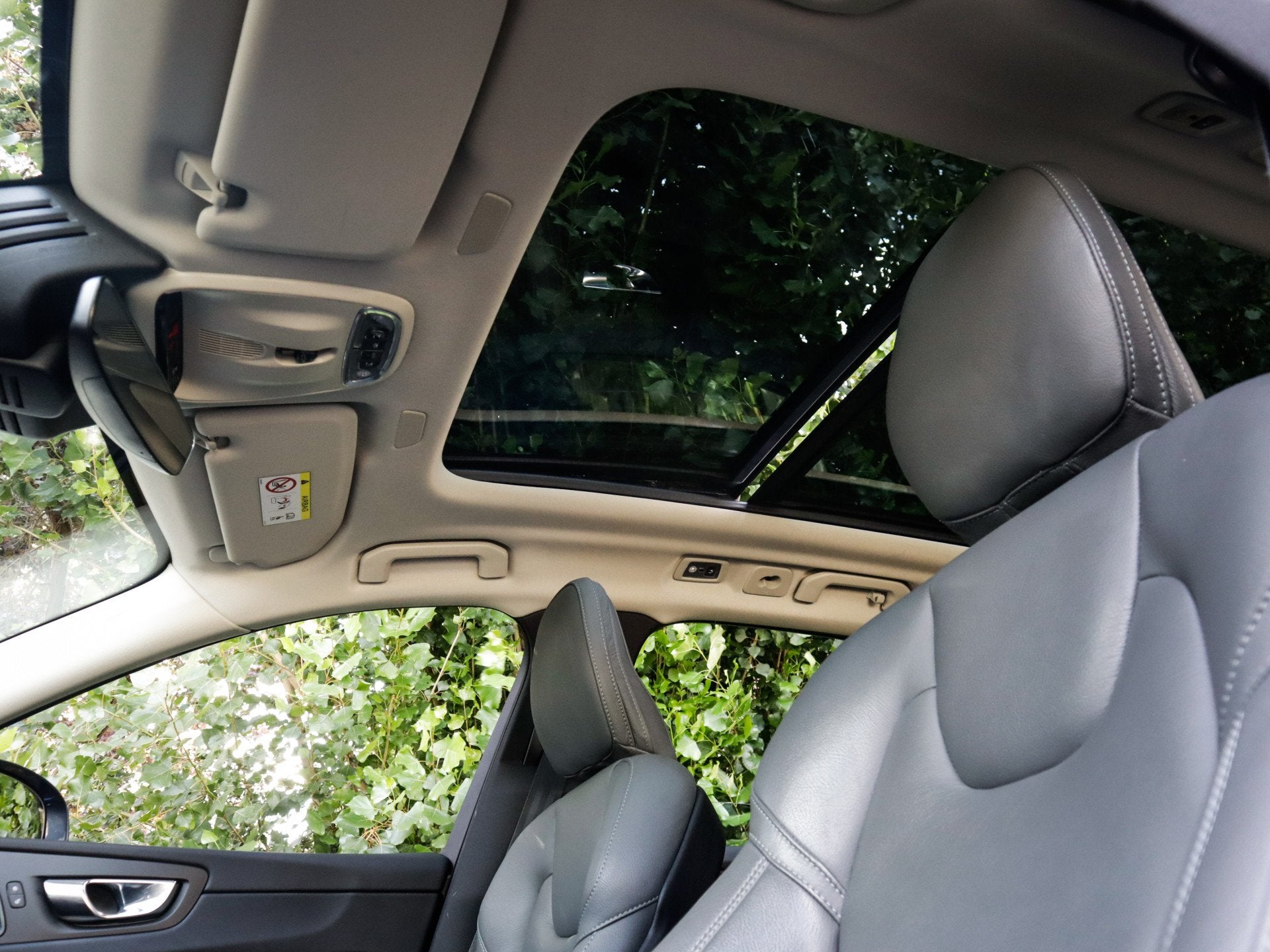 Volvo XC60 2.0 B5 Momentum Exclusive 1e-Eig. & Keurig-Onderh, Auto's, 12 maanden, 15 km/l, Gebruikt, Euro 6