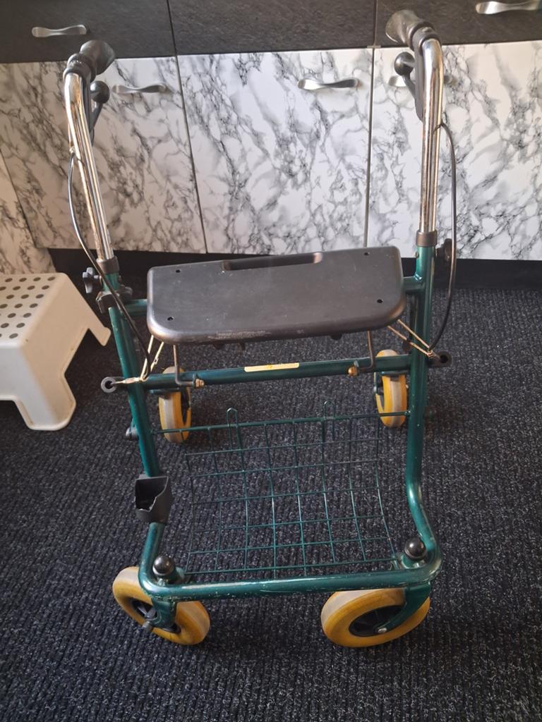 Rollator, Ophalen