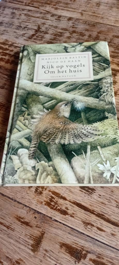 Marjolein Bastin - Kijk op vogels om het huis, Ophalen of Verzenden, Zo goed als nieuw, Marjolein Bastin, Fictie algemeen