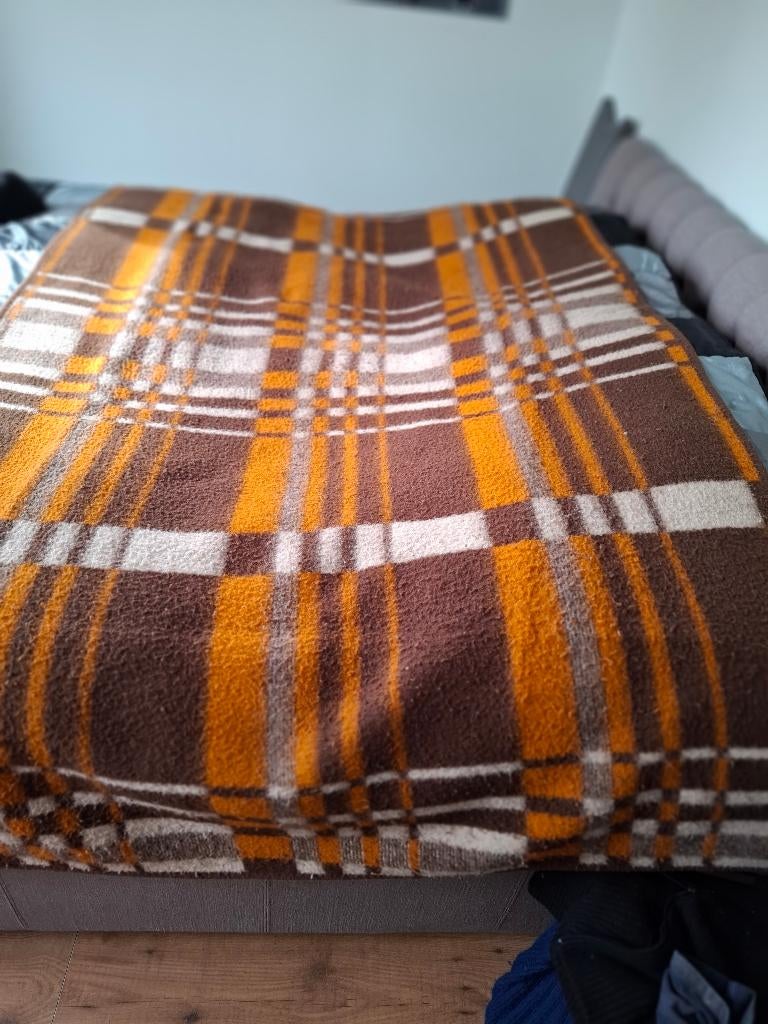 Deken. Bruin- oranje-creme geblokt, Gebruikt, Eenpersoons, Ophalen of Verzenden, Deken of Dekbed
