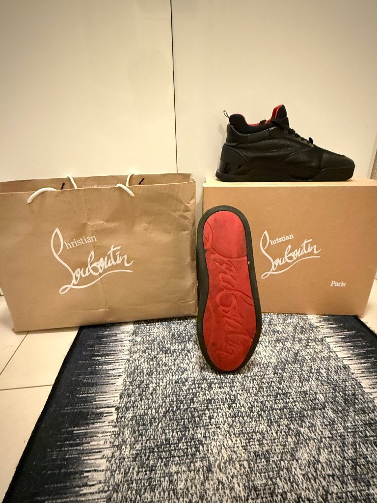Christian Louboutin Aurelien | Maat 42, Christian Louboutin, Zwart, Ophalen of Verzenden, Sneakers of Gympen