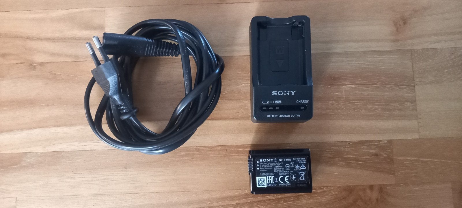 Sony BC-TRW batterij lader met Sony NP-FW50 accu, Ophalen of Verzenden