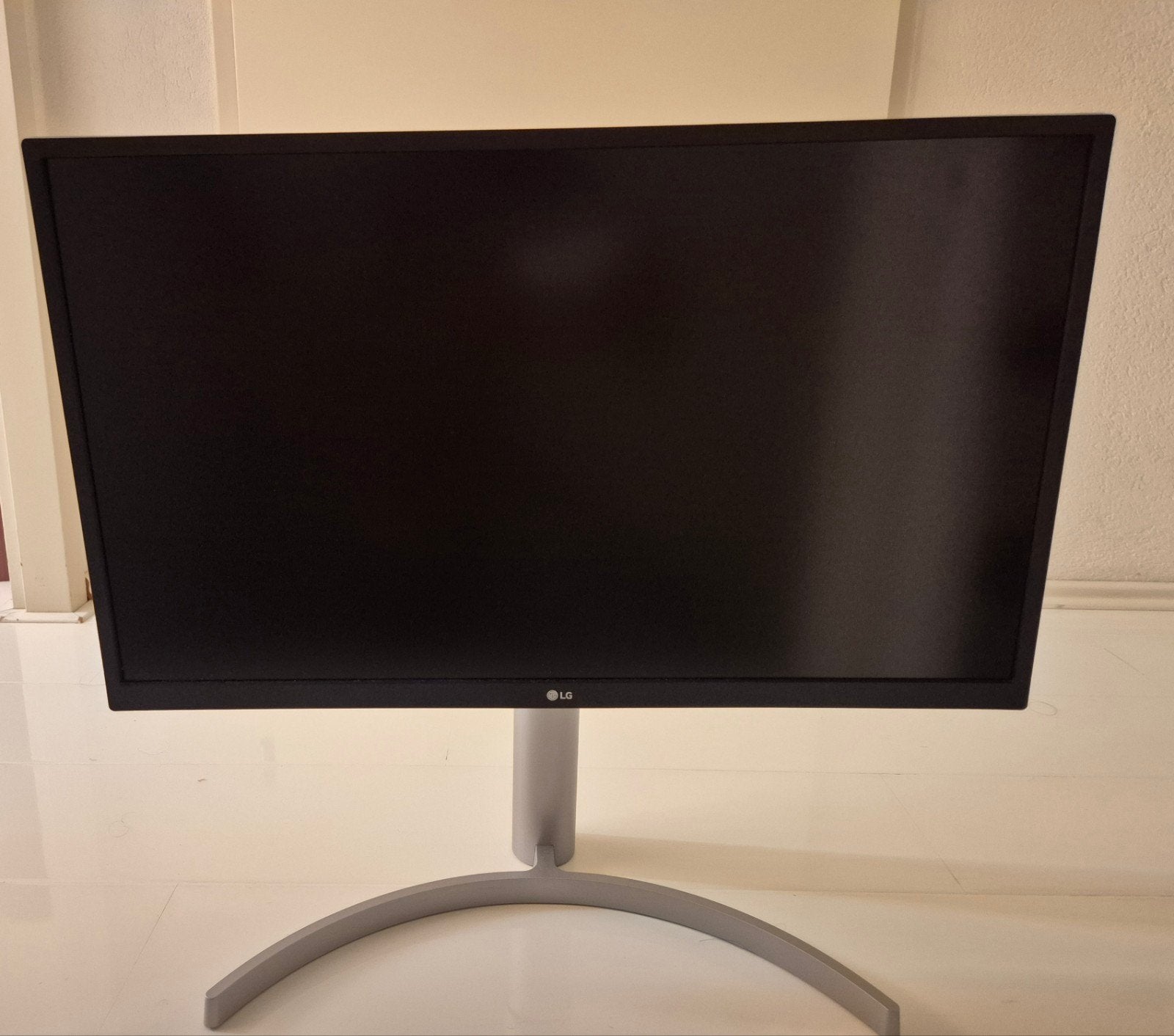 LG 27UL550 4K UHD Monitor, Computers en Software, Monitoren, IPS, In hoogte verstelbaar, Ophalen of Verzenden, Ultra HD (4K)