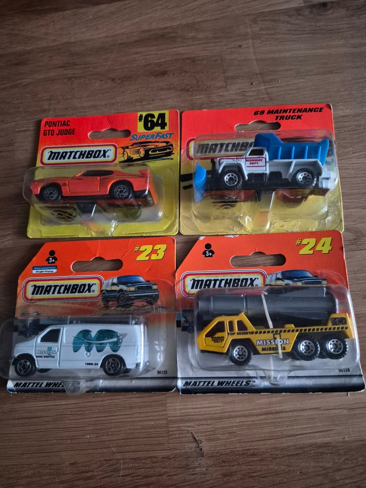 Matchbox Die-cast Auto's - Nieuw in Verpakking (4 stuks), Overige merken, Auto, 1:32 tot 1:50, Nieuw