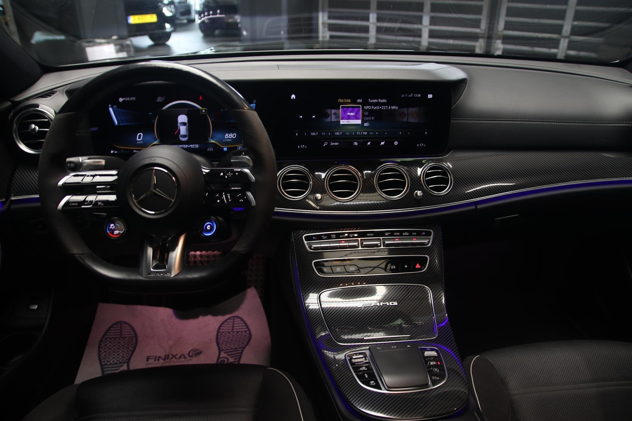 Mercedes-Benz E-klasse AMG E63s E63 s PANO-CARBON-360-MULTI, Automaat, Gebruikt, Leder, Vierwielaandrijving