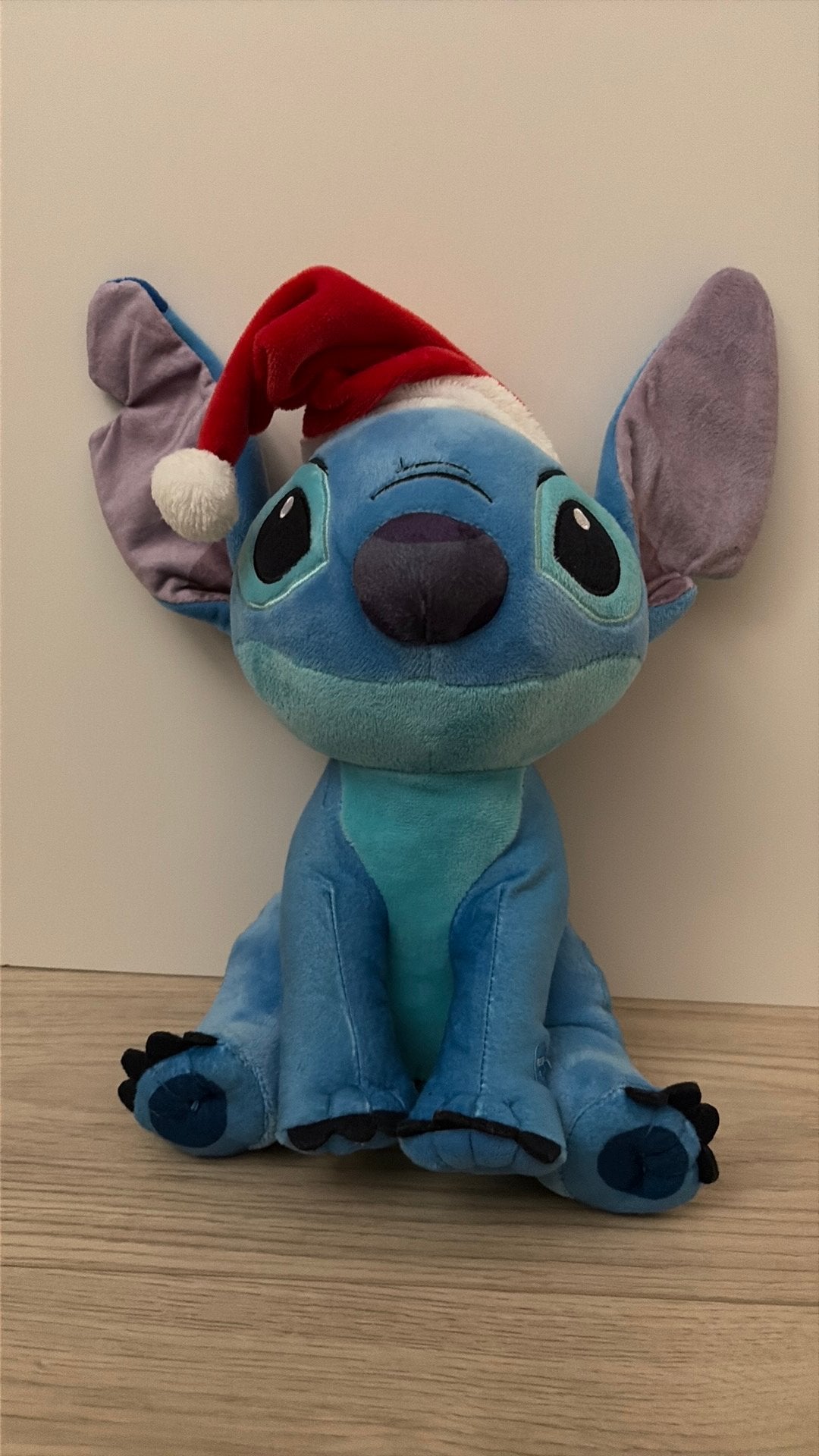 Disney Lilo and Stich knuffel kerst, Verzamelen, Disney, Ophalen of Verzenden, Overige figuren, Zo goed als nieuw, Knuffel