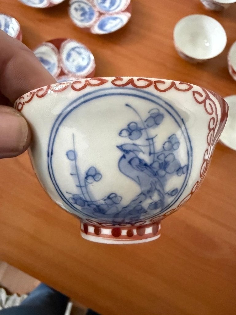 Antiek Japans porselein servies met rood en blauw decor, Ophalen of Verzenden